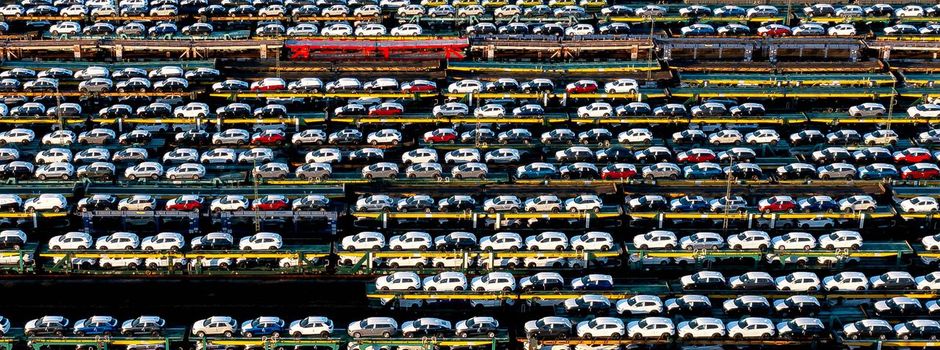 Wirtschaft schrumpft - Längste Rezession seit 20 Jahren