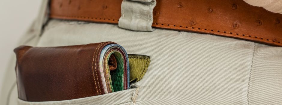 Geistesgegenwärtig: Wiesbadener stellt Taschendiebin