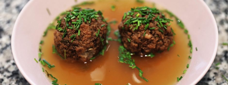 Kerweabschluss mit Leberknödel, Spielen und Livemusik