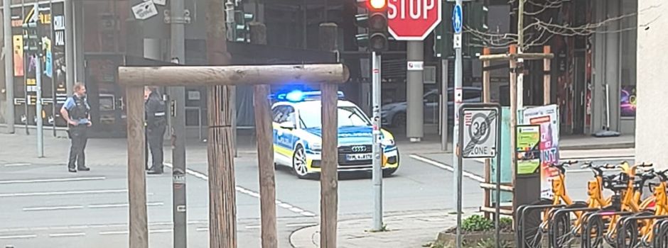 Unfall in Mainzer Altstadt: Zwei Personen verletzt