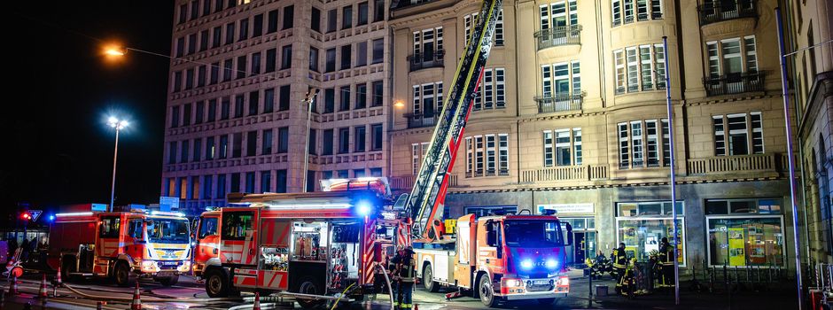 Zwei Brände in Wiesbaden fordern Feuerwehr – sechsstelliger Schaden
