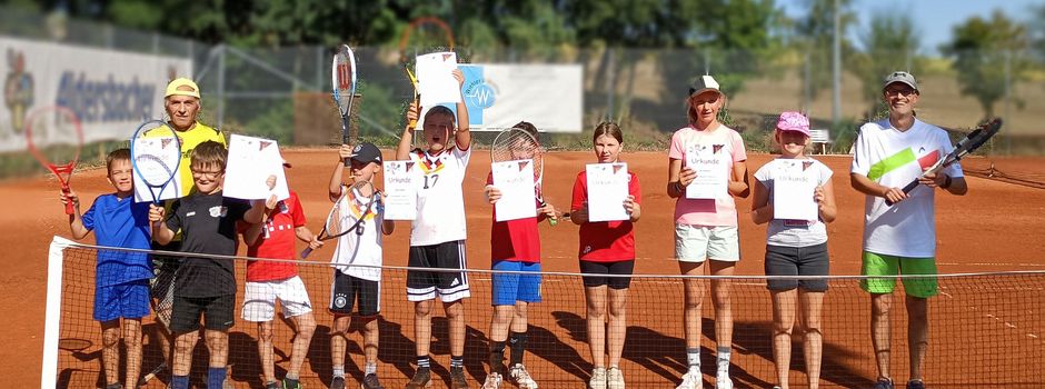 Tennis, Spaß und eine willkommene Abkühlung