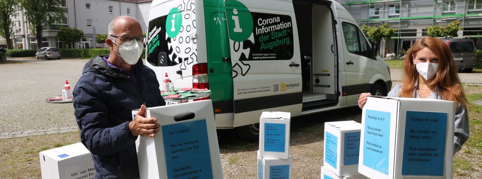 Immer informiert: Das Corona-Impf-Mobil fährt durch Augsburg