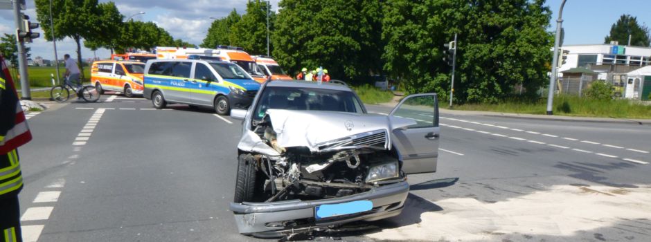 Drei Verletzte bei Unfall mit Rettungswagen