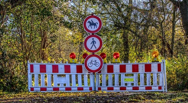 Lahntalradweg beim Kloster Arnstein aufgrund Sturmschäden stark beschädigt – Sperrung und Umleitung notwendig