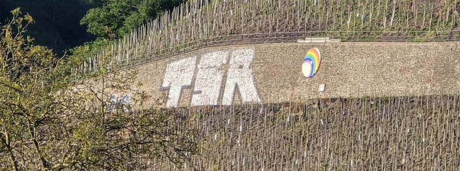 Erneut Schmierereien bei der Sonnenuhr!