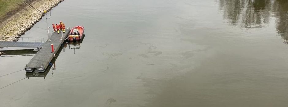 "Kontamination" im Rhein bei Mainz und Wiesbaden: Feuerwehr im Einsatz