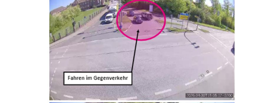 Stau vor der Fähre: Warum Glückstadts Verkehrsknoten zum Sicherheitsproblem wird