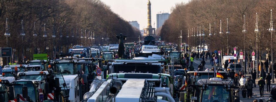 Bauern protestieren mit Demos und Blockaden
