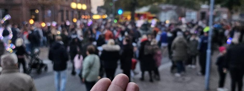 Laternenumzug und Marktsonntag: Stadt Geesthacht sensibilisiert für fairen Handel