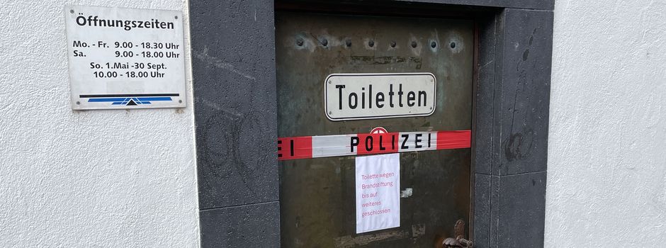 Hoher Schaden: Unbekannte zünden Toilette bei Koblenz an