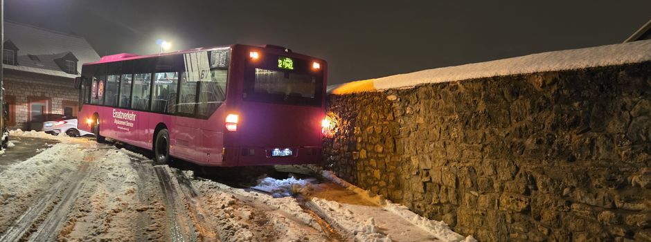 „Was macht der hier?“: Bus sorgt für Polizeieinsatz in Mainz