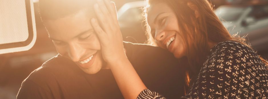 Tinder, Lovoo und Bumble: Liebe auf den ersten Swipe?