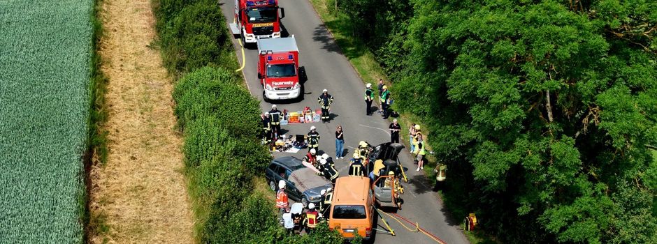 Feuerwehr Alzey-Land Süd und Katastrophenschutz proben den Ernstfall in Flomborn