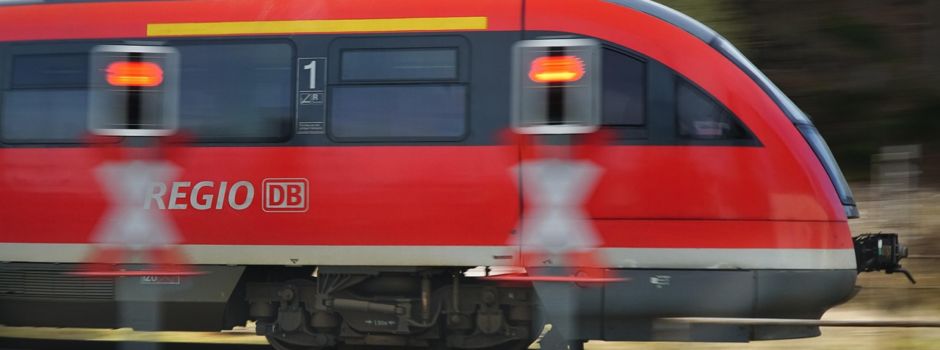 Sperrung des Bahnübergangs Holtenser Straße zwischen  Holtensen und Linderte