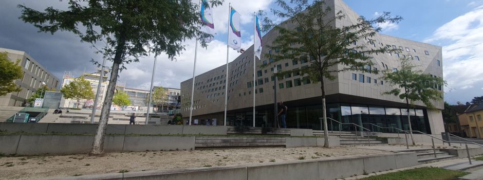 Riesen-Jenga und internationales Essen in Ingelheimer Innenstadt