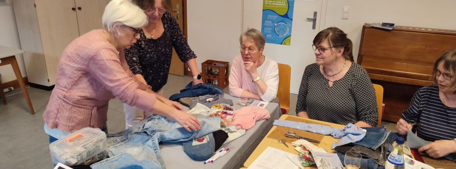 Bericht vom Visible Mending am 2. April – kreative Reparaturen mit Stich und Faden