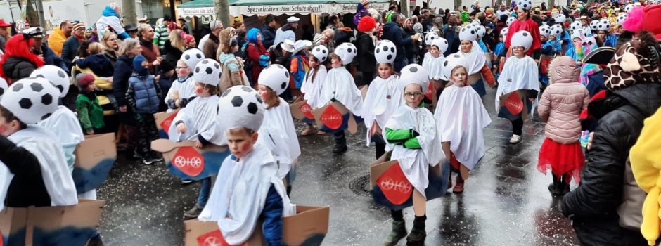 Der größte seiner Art: Jugendmaskenzug zieht durch Mainz