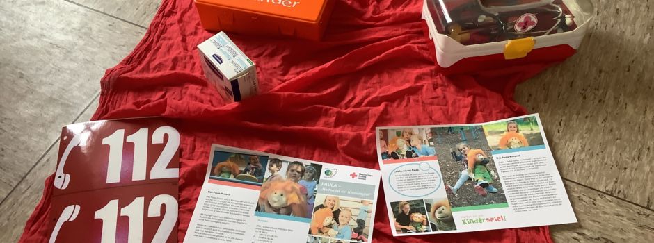Helfen ist ein Kinderspiel – PAULA und das DRK Alzey zu Besuch in unserer Kita