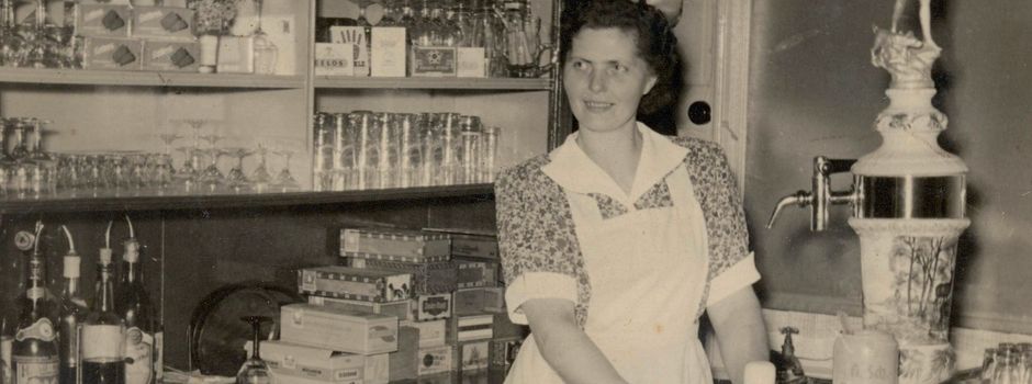 In Dokumenten und Fotos stöbern