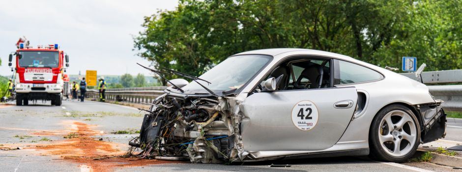 Schwerer Unfall auf B9 in Richtung Mainz – Straße gesperrt