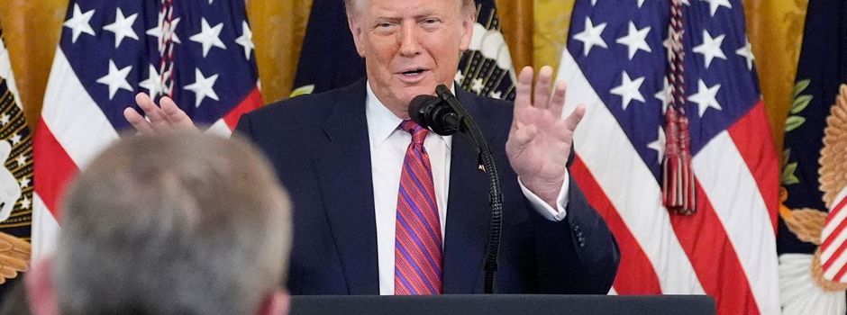 Trump will Milliarden nach WSJ-Story zu Epstein