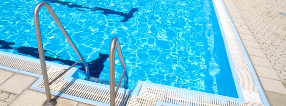 In Freibad eingestiegen