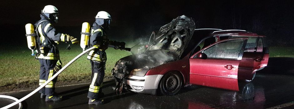 Auto in Flammen in Rheidt