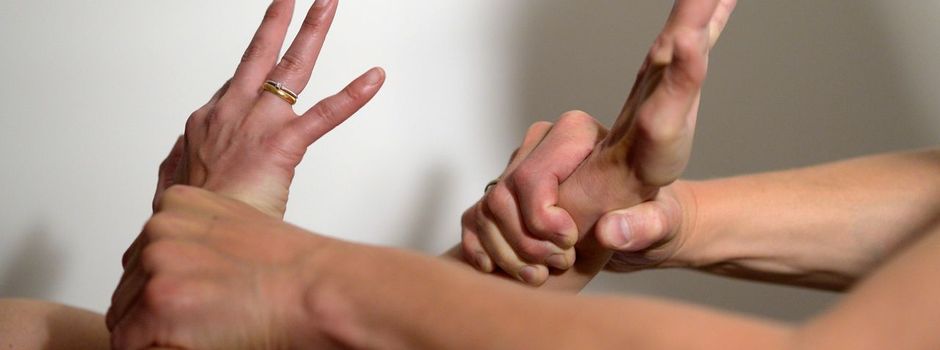 Gewalt gegen Frauen nimmt zu: Hubig kündigt Reformen an