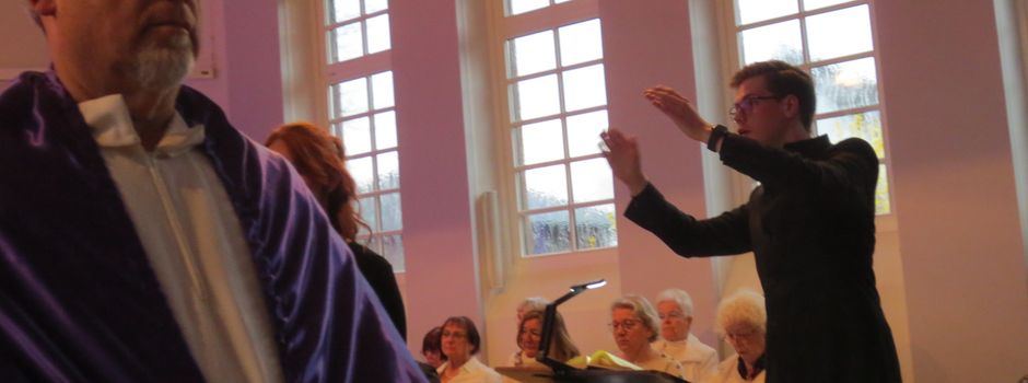 Evangelische Versöhnungs-Kirchengemeinde verabschiedet sich von Kantor Jan Weige