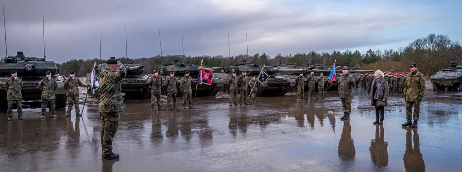 Antrittsbesuch in Munster: Verteidigungsministerin zu Gast