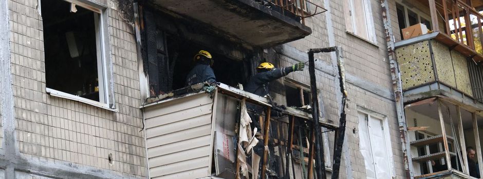 Brände und Schäden nach Drohnenangriffen auf Kiew
