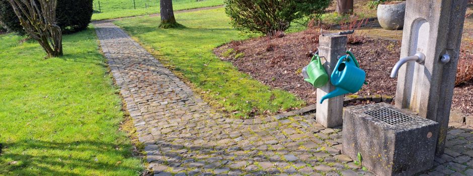 Mäharbeiten Friedhof