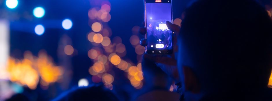 Schlägerei nach Lichterfest: Polizei sucht Zeugen und Handyaufnahmen