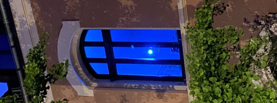 „Light up the night“ - Blaue Lampe für ME/CFS-Patienten