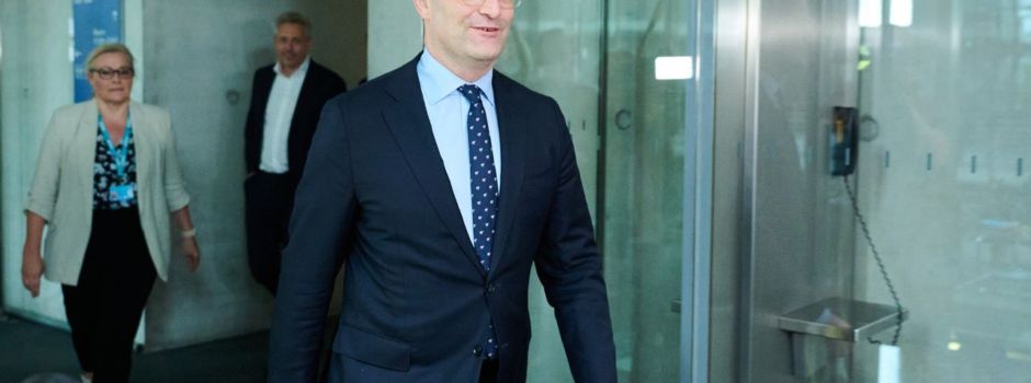 Spahn: Masken-Vorwürfe entkräftet - Linke fordert Rücktritt