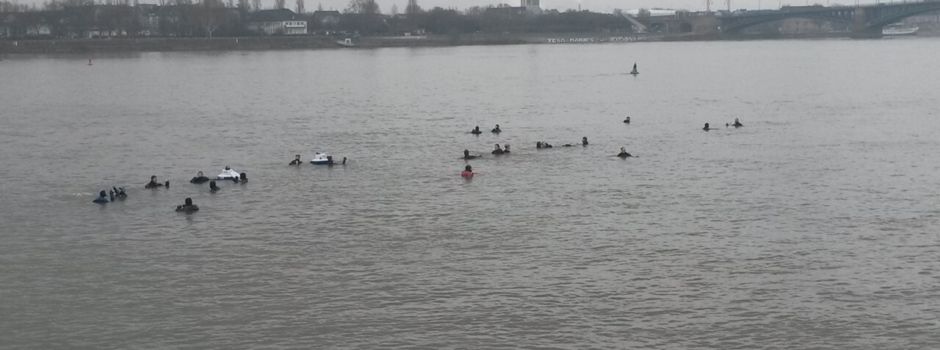 Rhein: Silvesterschwimmen der Feuerwehr findet wieder statt