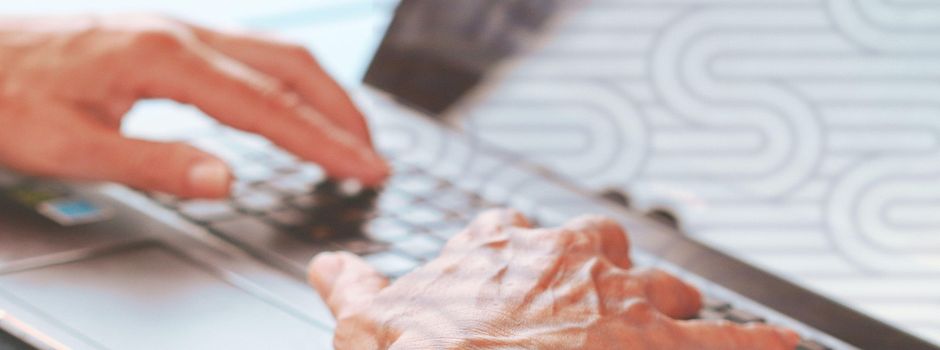 Mehrgenerationenhaus Saarburg - Neue Veranstaltungen für Seniorinnen & Senioren zur Nutzung von Handy, Tablet & PC 