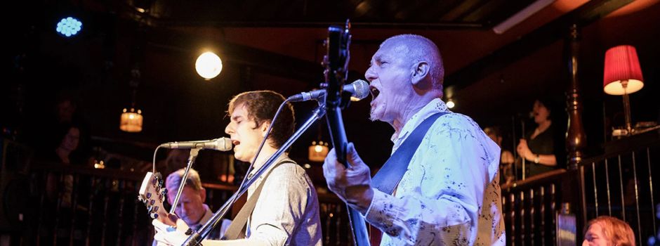 Gitarrenkunst der Extraklasse: „Slowhand“ bringt Eric Claptons Lebenswerk nach Nierstein