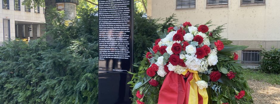 Gedenkstele geschändet: Ortsvorsteher spricht von „Anschlag auf moderne Gesellschaft“