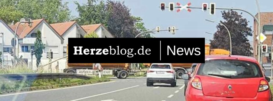 Schranken-Unfall auf der B64:  Bitte großräumig umfahren!