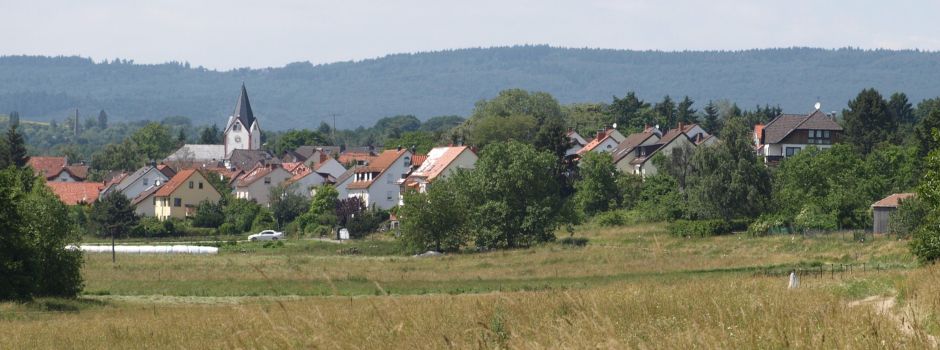 Wiesbadener von Date-Partner mit Messer ausgeraubt