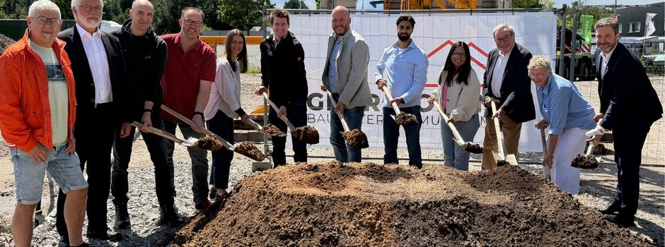 Spatenstich für Rathaus‑Neubau: Großprojekt mit neuem Multifunktionssaal startet