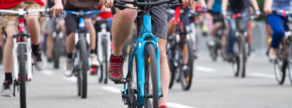 „Ohne Kerosin nach Berlin“: Klima-Aktivisten fahren durch Mainz