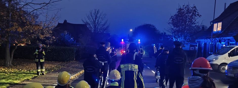 Laternen leuchten für die Kinderfeuerwehr Herzhorn