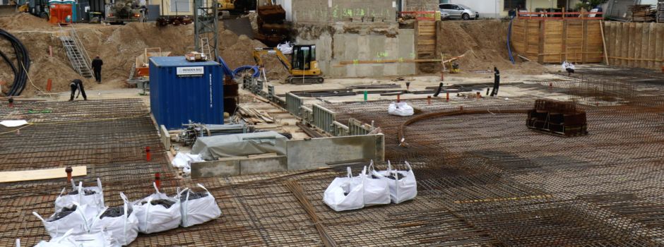 Großbaustelle in Mondorf: Eisen und Beton beherrschen die Szenerie