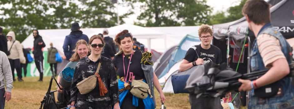 Rock am Ring 2025: Fans trotzen Regen und Wind