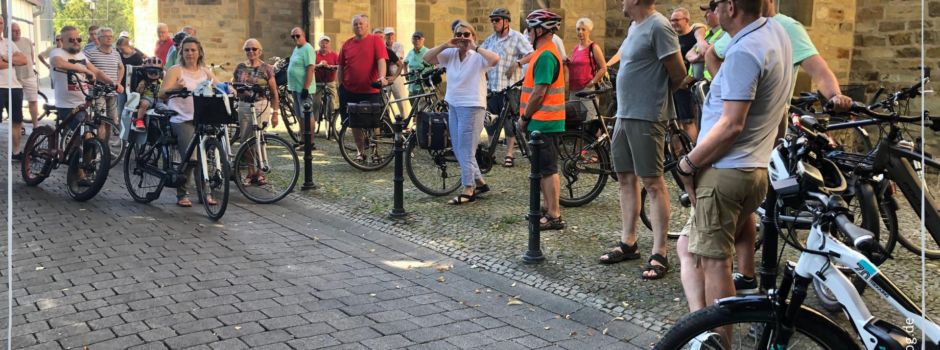 Großes Interesse bei Radtour entlang der B64n Trasse