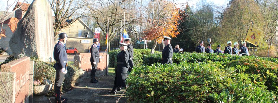 Zusammenstehen im Gedenken - Volkstrauertag in Hohn