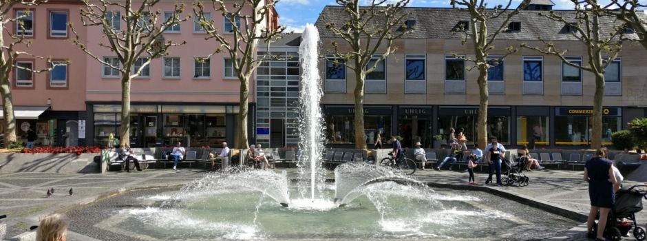 Brunnen statt Freibad: Ist Planschen am Mainzer Höfchen erlaubt?